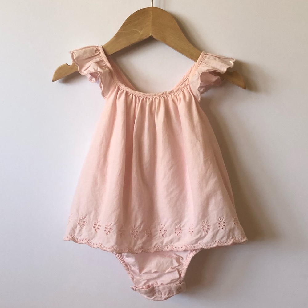 Baby Gap | Eyelet flutter sleeve onesie